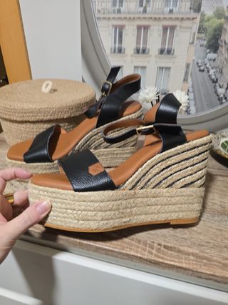 Sandalias POPA cuña negras 