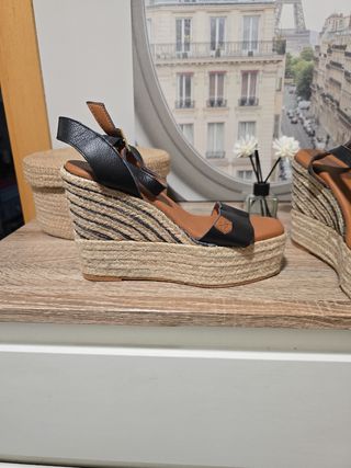 Sandalias POPA cuña negras 