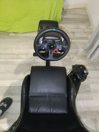 Playseat + Volante Logitech G29 + Palanca