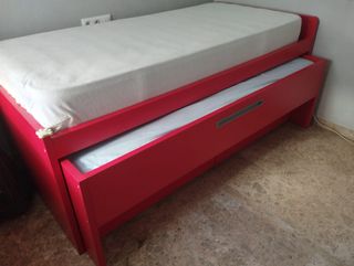 Cama nido roja juvenil con cajones