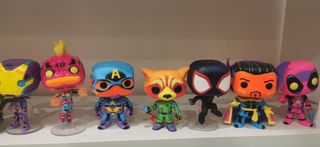 Funko Pops Blacklight (11 figuras)
