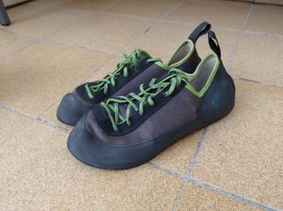 Pies gato Simond Talla 41 + Magnesera de regalo 