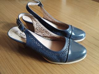 Zapatos mujer tacón bajo