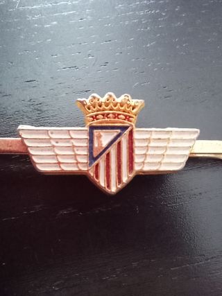 Pisacorbatas Atlético Aviación dorado