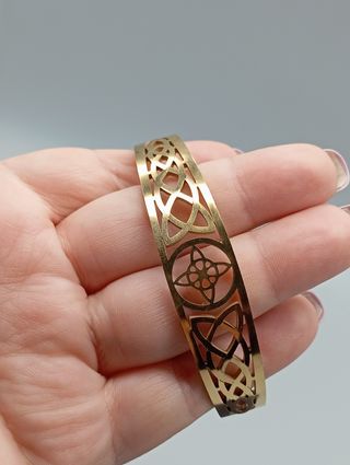 Pulsera acero 316L dorada nudo bruja