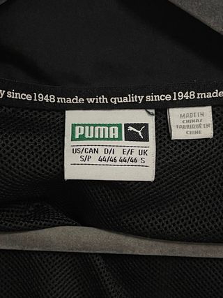 Chaqueta Puma negra y roja