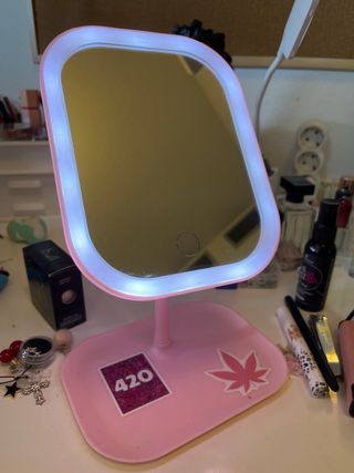 Espejo LED rosa maquillaje