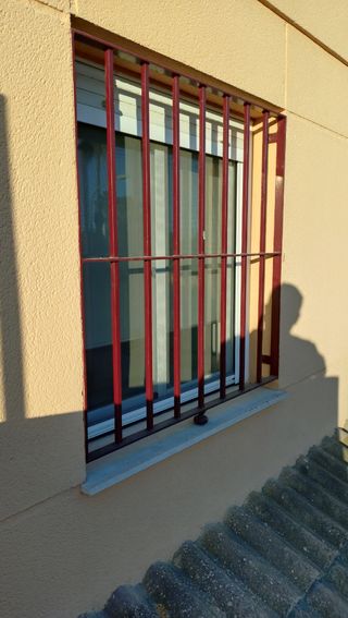 Rejas ventana y puerta. Acero Mazizo. R