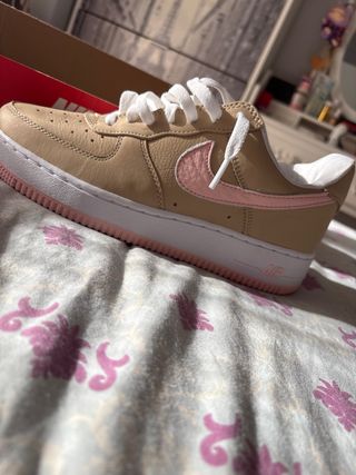 Nike Air Force 1 - Beige/Rosa - 40