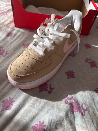 Nike Air Force 1 - Beige/Rosa - 40