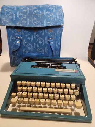 Olivetti Italia '90 Macchina da Scrivere