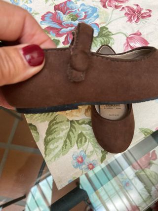 Merceditas niña marrón 26