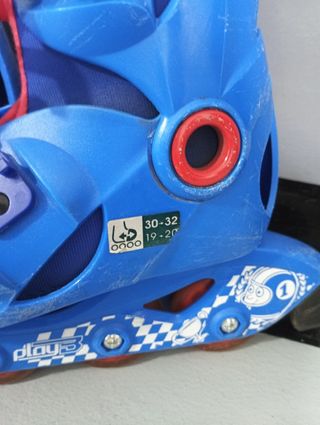 Patines, casco y protecciones niño
