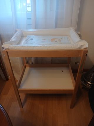 Cambiador bebé madera 
- REGALO funda