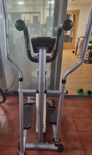 Elíptica BH Fitness - Bicicleta estática