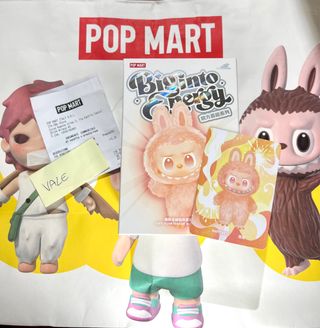 Labubu Big Into Energy Pop Mart con scontrino NEW
