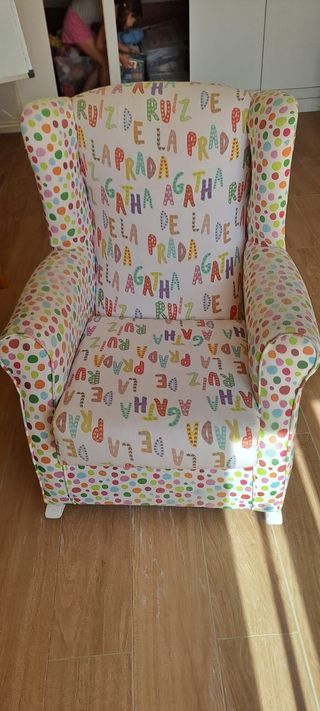 Sillón mecedora infantil multicolor