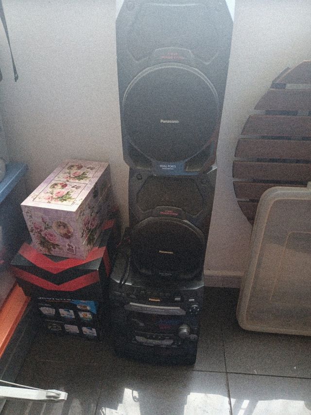 Minicadena Panasonic negra