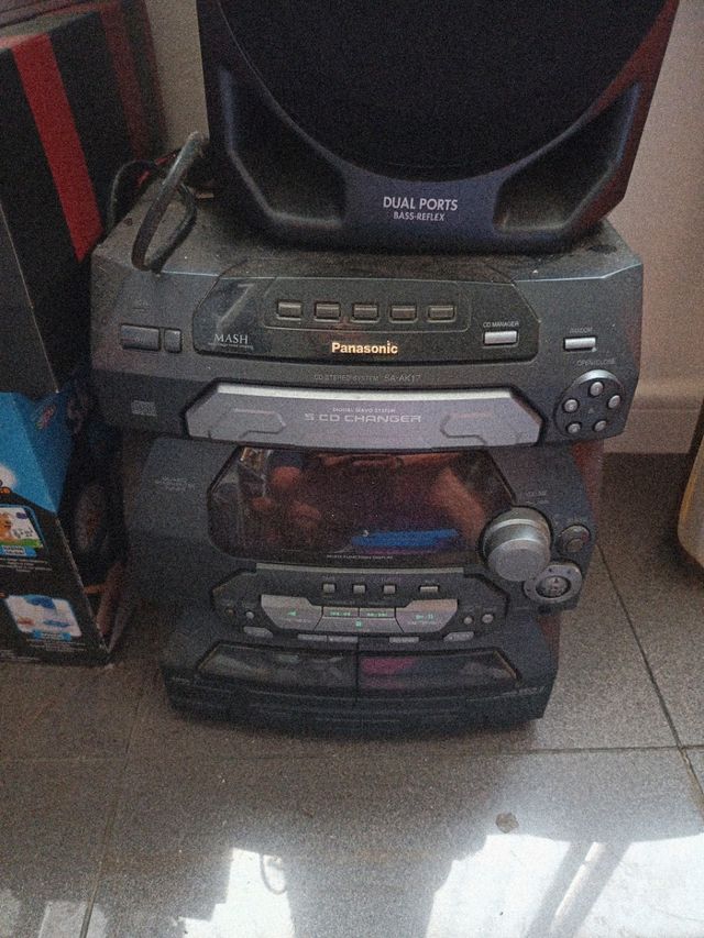 Minicadena Panasonic negra