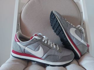 Zapatillas Nike Air Pegasus 83 Gris/Rojo
