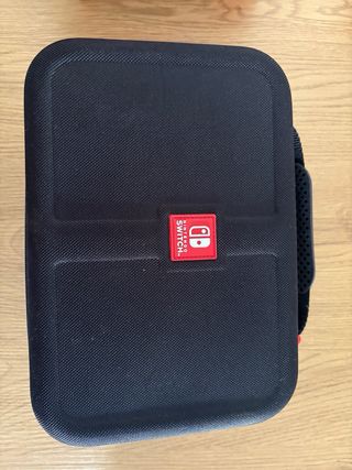 Nintendo Switch - Azul y Rojo