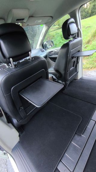 Lancia Voyager 2012
