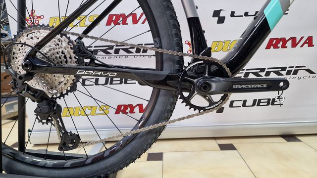 Bicicleta BERRIA BRAVO PRO XT 2025