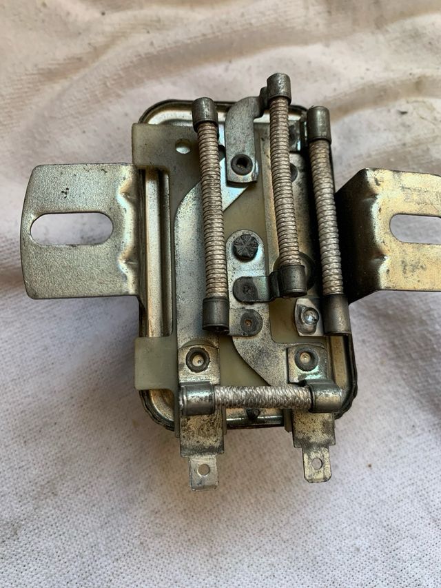 regulador de corriente marca Femsa , para Renault