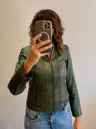 Cazadora piel Naf Naf verde oliva