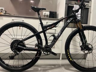 Bicicleta ORBEA OIZ M10 montaña