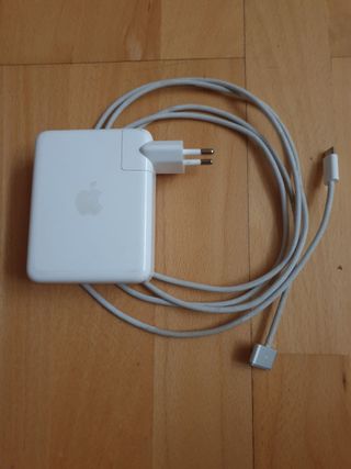 Cargador Apple MacBook magsafe 3 140w Model A2452