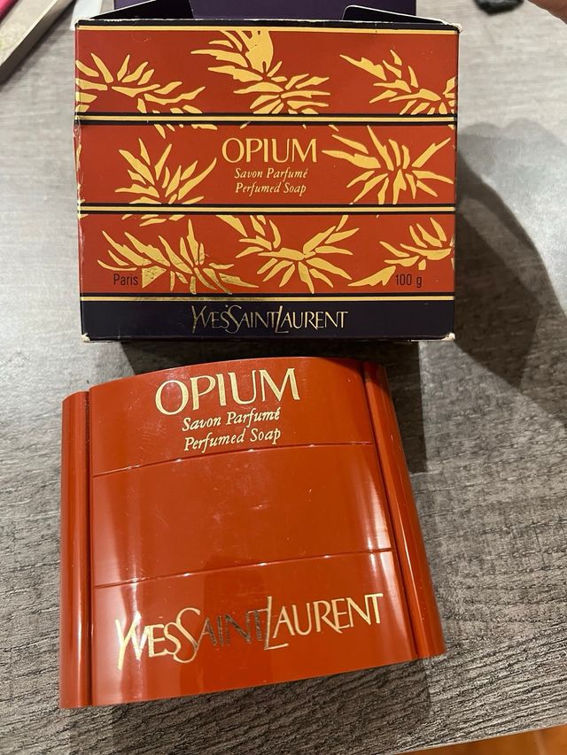 Sapone all'oppio Yves Saint Laurent