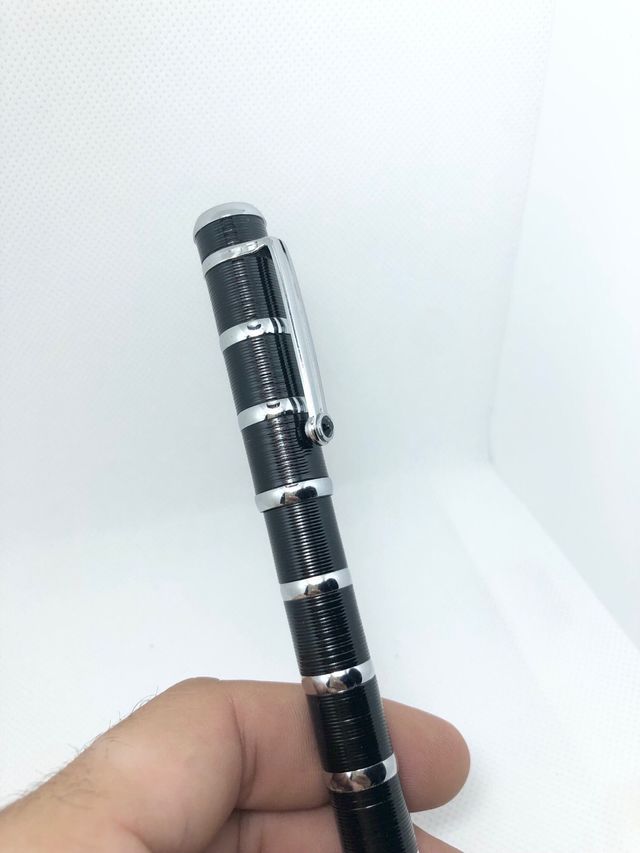 Penna stilografica elegante Baoer con pietra nera