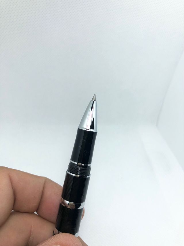 Elegante penna a sfera Baoer con pietra bianca