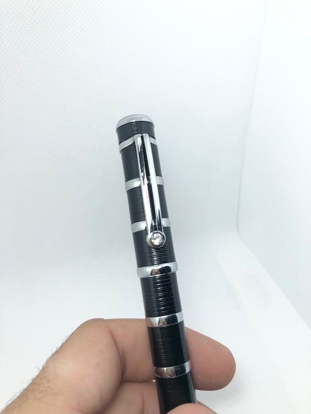 Elegante penna a sfera Baoer con pietra bianca