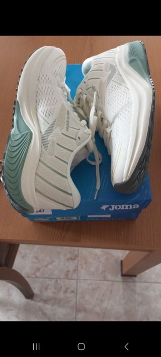 Zapatillas Joma mujer - Blancas y Verdes - Talla 4
