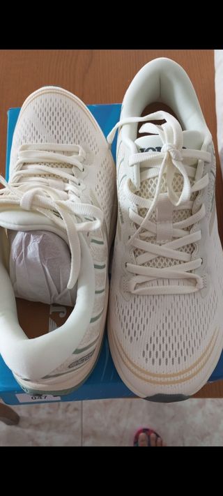 Zapatillas Joma mujer - Blancas y Verdes - Talla 4