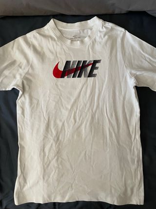 Camiseta Nike blanca
