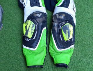 Mono moto Spyke verde-negro-blanco