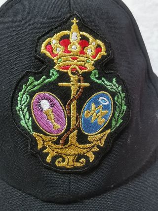 Gorra bordada Triana - Negra y dorada