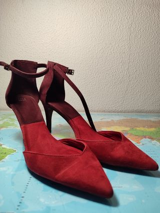 Tacones Zara Basic rojos
