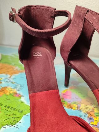 Tacones Zara Basic rojos