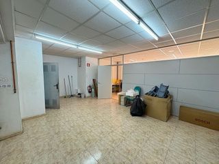 Local comercial en alquiler en Creu de la Mà - Rally sud en Figueres