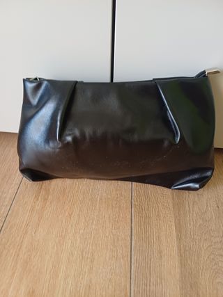 Clutch nera in ecopelle