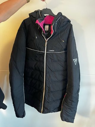 Anorac de montaña Wedze negro y rosa con pantalón 