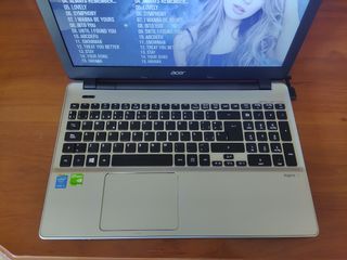 Portátil Acer i5 - Gris Plata