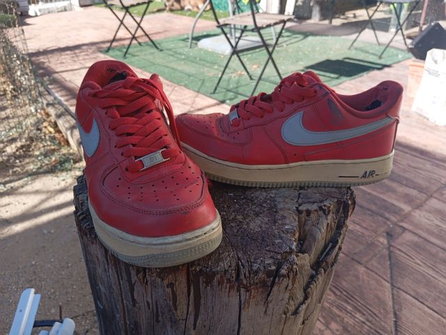 Zapatillas Nike Air Force 1 rojas
