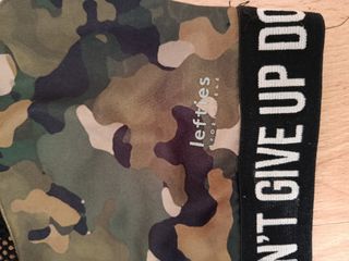 Top deportivo Lefties camuflaje