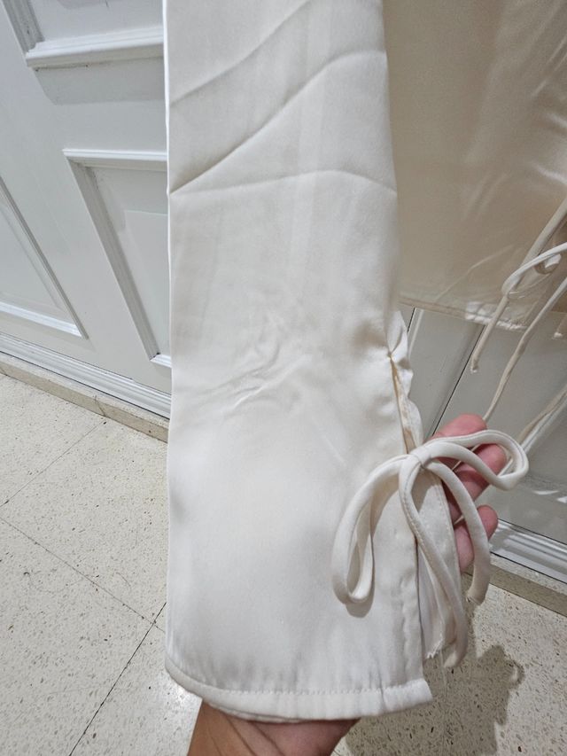 Blusa Lefties beige - Talla s.
Nueva sin etiqueta.