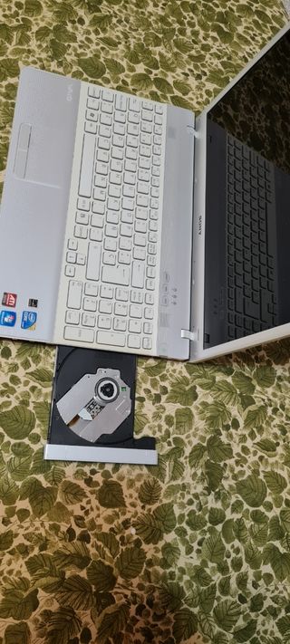 Lectora DVD Sony Vaio PCG-71211M